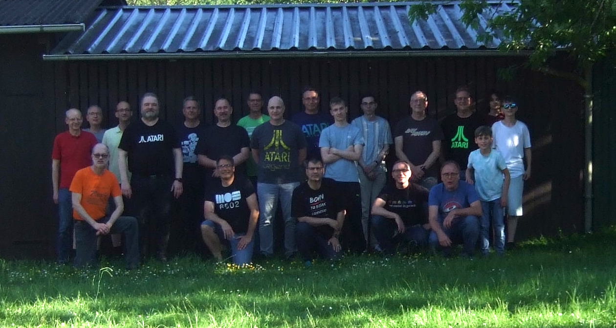 Gruppenfoto HATZ 2025.JPG Gruppenfoto HATZ 2025.JPG
